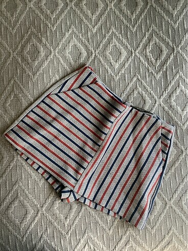 Zara Kadın Mini Şort-Etek ( Zara M)