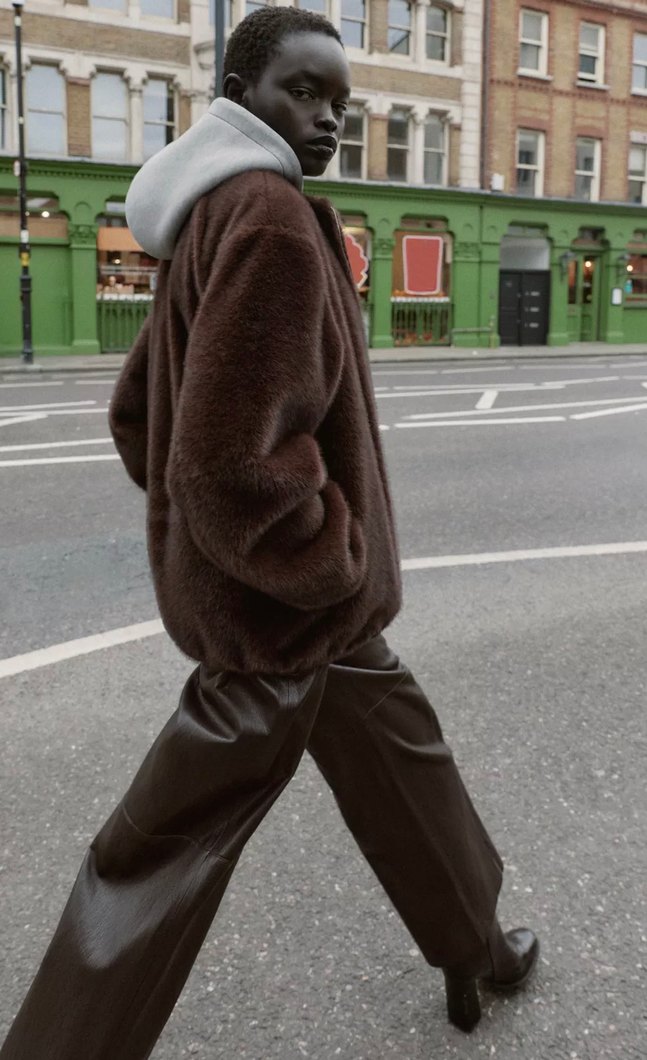 Zara Kapüşonlu Suni Kürk Ceket - Görsel 2