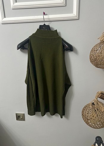 Haki Yeşil Omuz Dekolteli Triko Kazak - Görsel 7