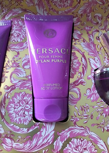 Beden Renk Versace Dylan Purple Kadın Parfüm Seti