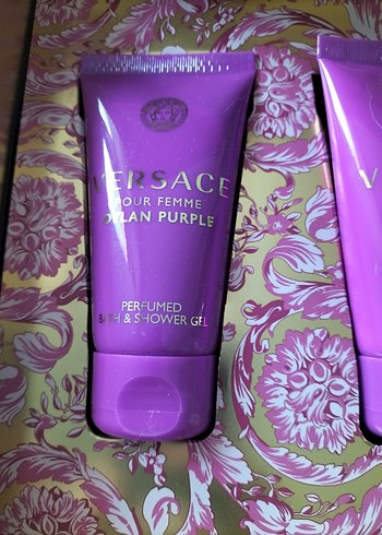 Beden Versace Dylan Purple Kadın Parfüm Seti