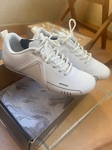 40 Beden beyaz Renk Lescon beyaz şık sağlam spor ayakkabı