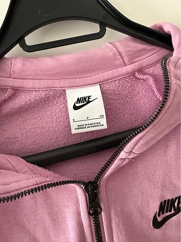 s Beden Nike hırka