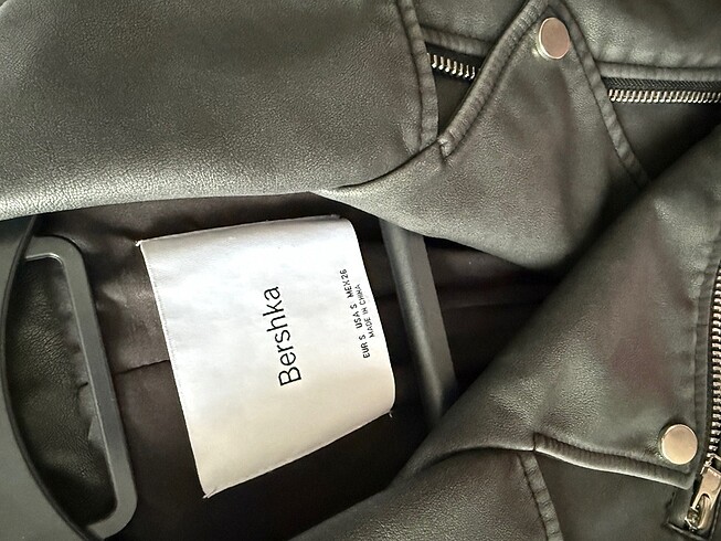 s Beden Bershka deri mont