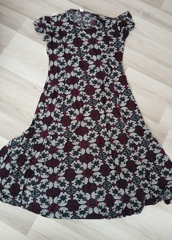 xl Beden çeşitli Renk 5 elbise 500 tl