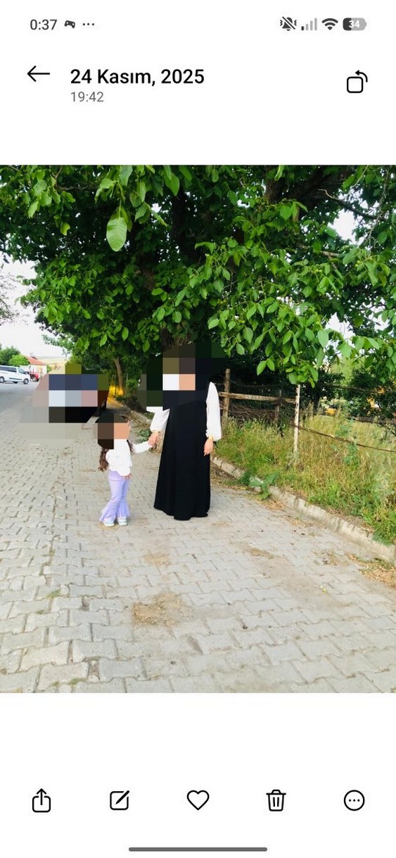 sıyah elbıse - Görsel 2