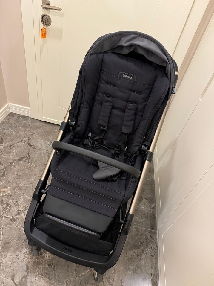 Siyah Bebek Arabası - Görsel 4