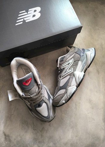 New Balance Gri Kadın Spor Ayakkabı