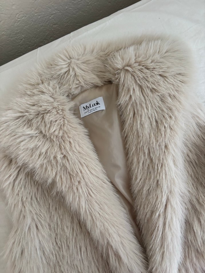 Bej Kadın Suni Kürk Yelek - Görsel 3