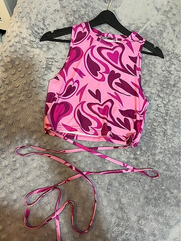 Pembe crop desenli