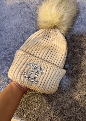 Chanel Simli Krem Sapka