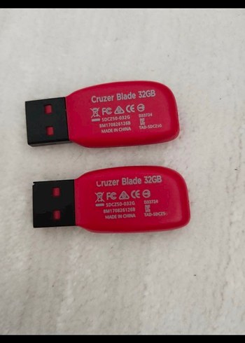 Sandisk Kırmızı Kauçuk SanDisk USB Flash Bellek