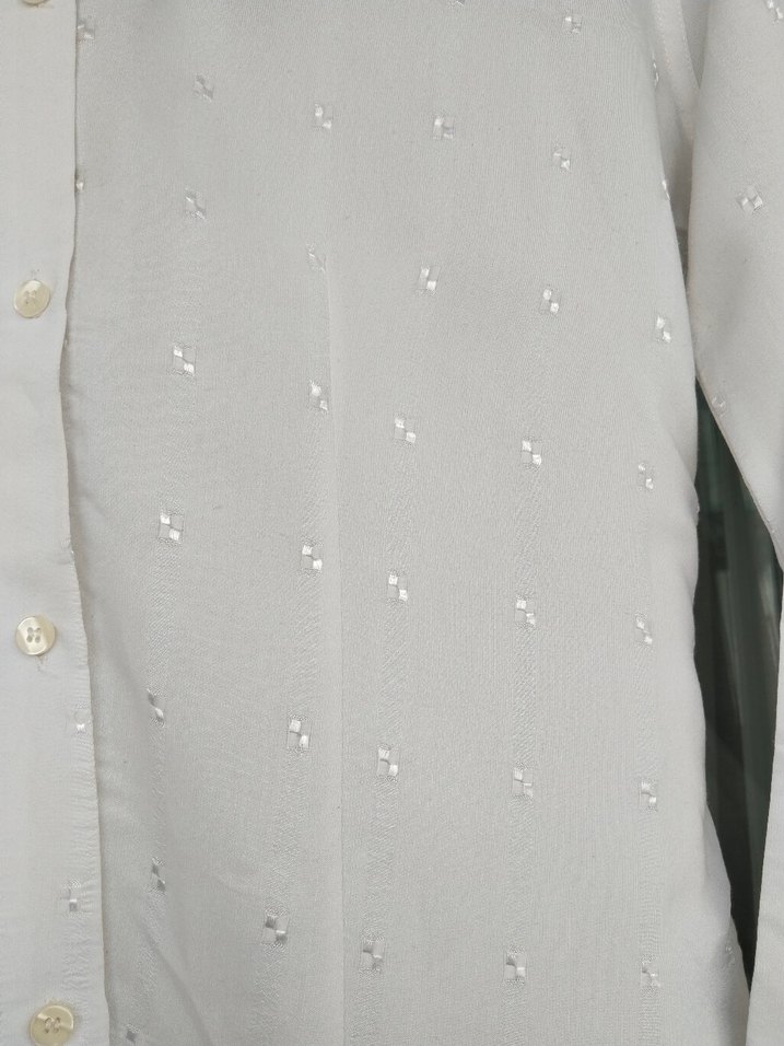 Düğmeli Beyaz Kadın Gömlek - Görsel 3