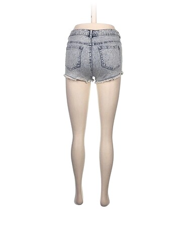 36 Beden H&M Mini Şort %70 İndirimli.