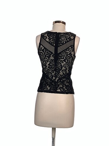 36 Beden Topshop T-shirt %70 İndirimli.