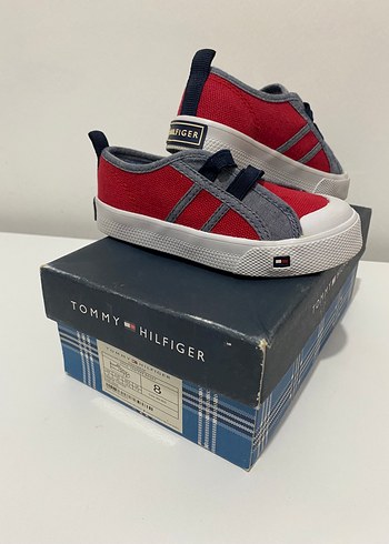 25 Beden kırmızı Renk Tommy Hilfiger Erkek Çocuk Kırmızı Gri Spor Ayakkabı