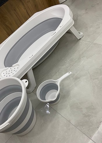 KATLANABİLİR BEBEK BANYO SETİ - Görsel 3