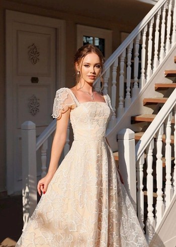 The Elsa Afife Beyaz Dantel Elbise