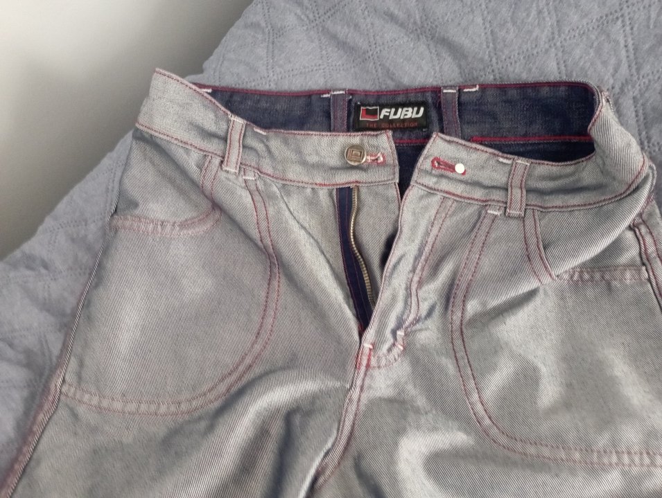 Fubu marka çift taraflı nakışlı pantolon - Görsel 3