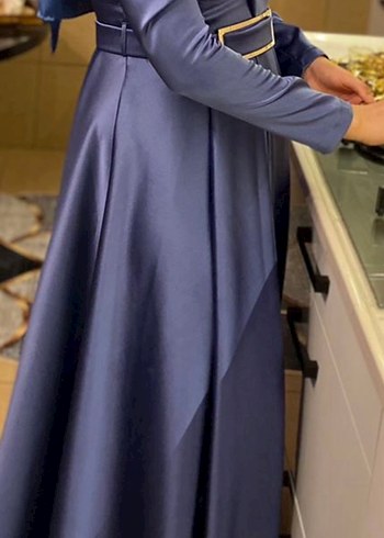 gümüş Tokalı saks mavisi  saten Uzun Kadın Abiye Elbise - Görsel 2