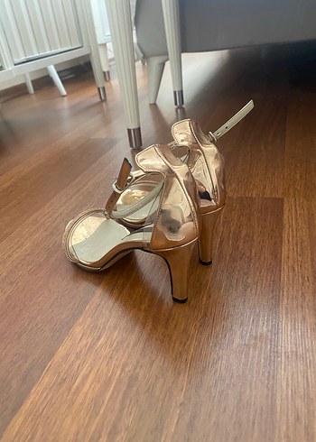 Rose gold Parlak Tokalı İnce Topuklu ayakkabı - Görsel 5