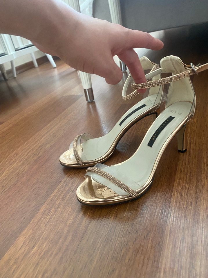 Rose gold Parlak Tokalı İnce Topuklu ayakkabı - Görsel 4