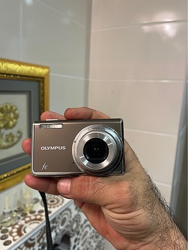 Olympus fe-5035 fotoğraf makinesi