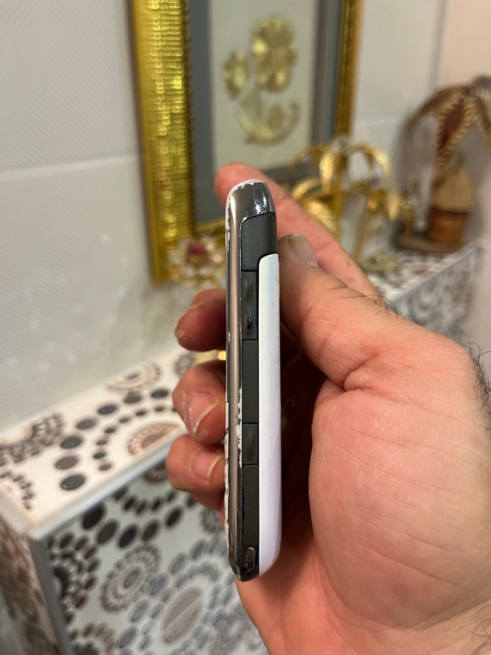 Beyaz BlackBerry QWERTY Telefon - Görsel 4