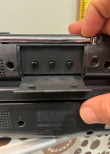 Sony Siyah ıcf-880 Taşınabilir Radyo - Görsel 5