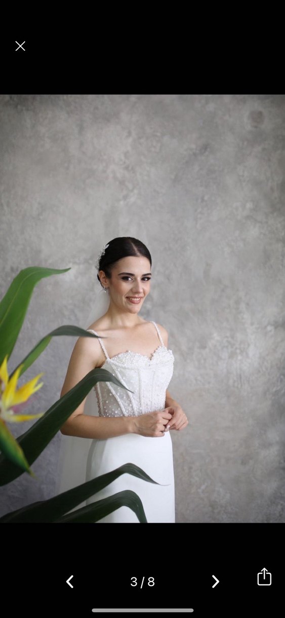 İncili Straplez Yaka İnce Askılı Saten Balık Gelinlik - Görsel 3