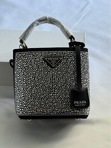 PRADA TAŞLI ÇANTA İSTER ÇANTA İSTER BABET KOMBİN İKİSİ 1800