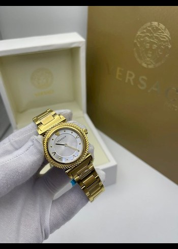 Versace Kadın Altın Renkli Klasik Saat