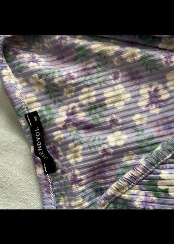 Mor Çiçek Desenli V Yaka Kolsuz Uzun Elbise - Görsel 3