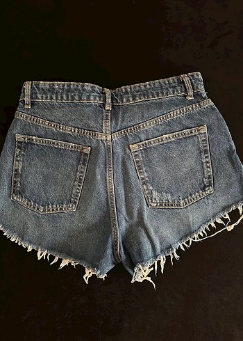 Kadın Lacivert Mini Yırtık Denim Şort - Görsel 2