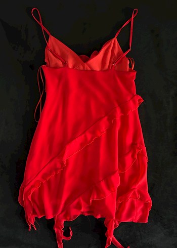 Kırmızı Mini Askılı Fırfırlı V Yaka Elbise - Görsel 2