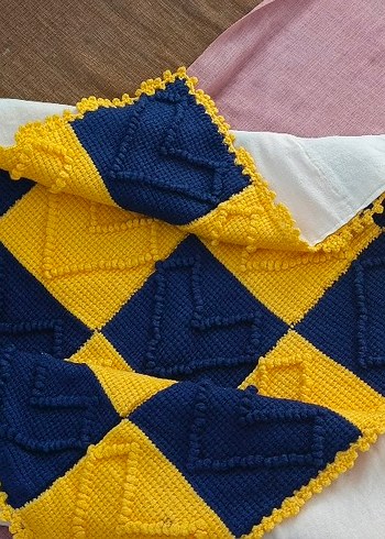 Renkli Kareli Örgü Çocuk Battaniyesi - Görsel 2