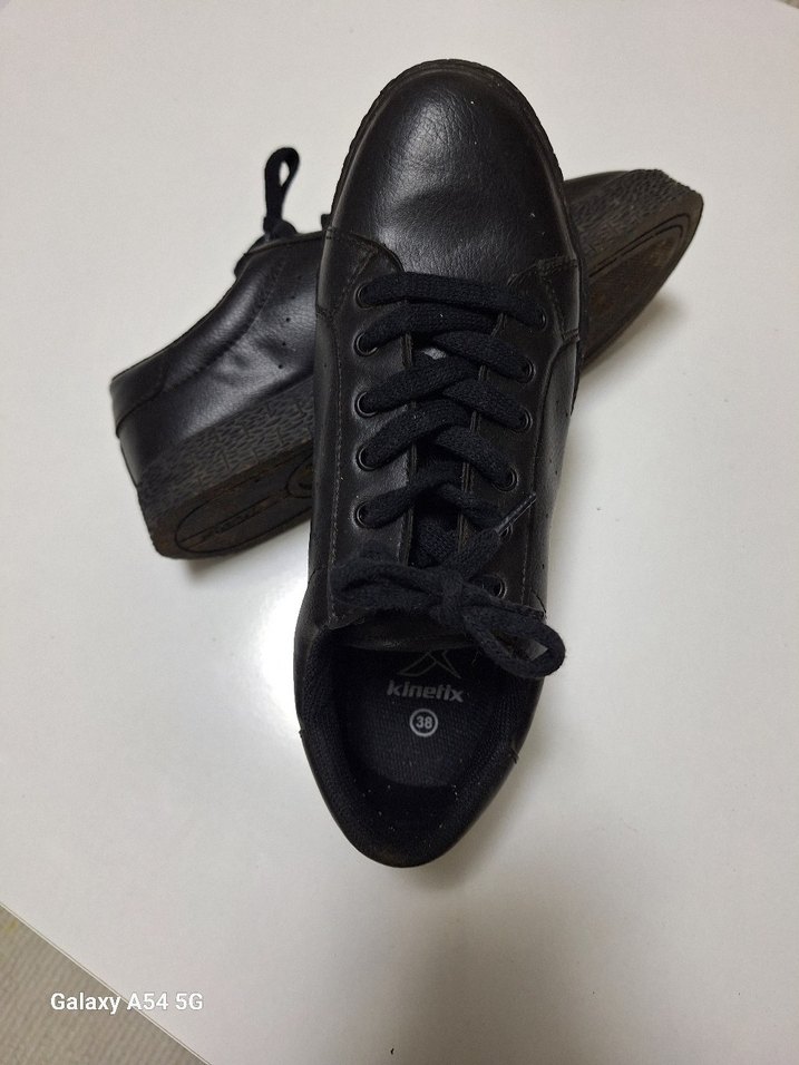 Siyah Bağcıklı Kadın Spor Ayakkabı - Görsel 2