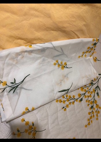 Çiçek Desenli Beyaz Pike Takımı - Görsel 3