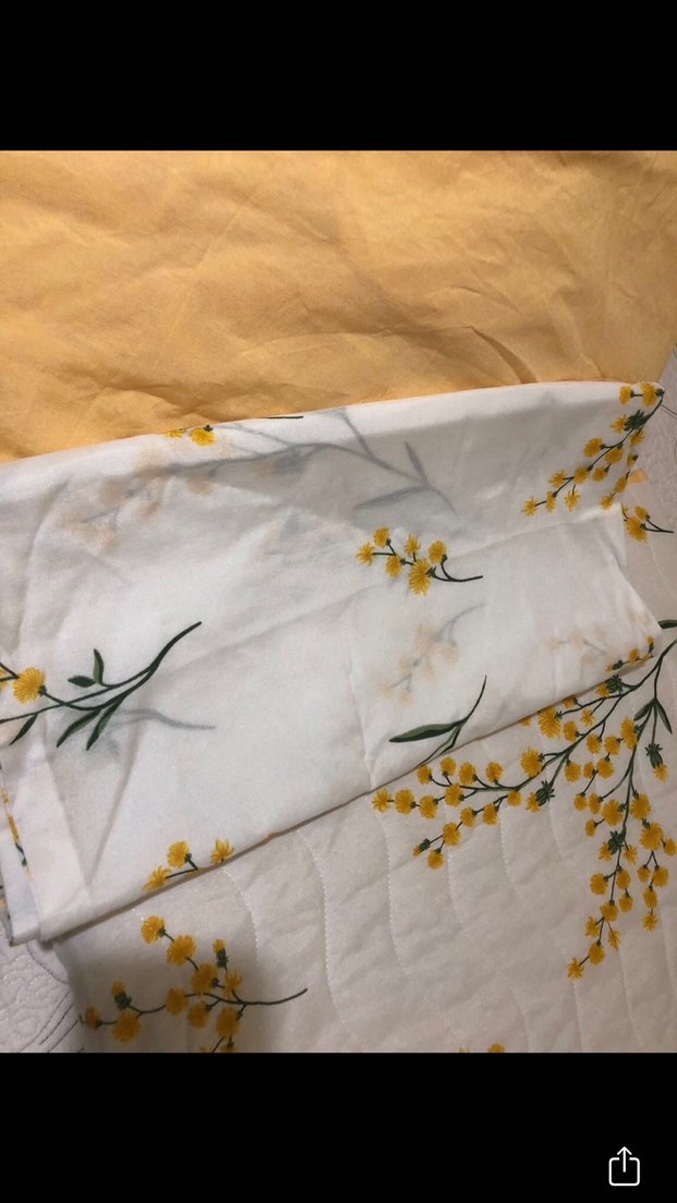 Çiçek Desenli Beyaz Pike Takımı - Görsel 3