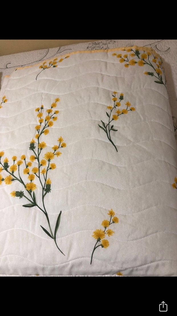 Çiçek Desenli Beyaz Pike Takımı - Görsel 2