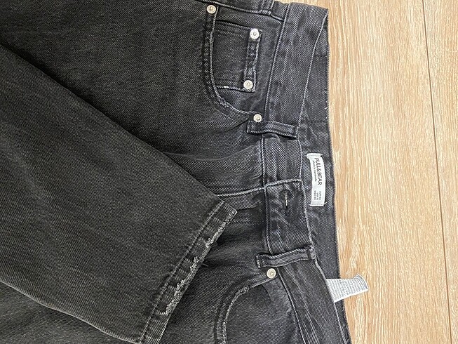 40 Beden pull& bear pantolon