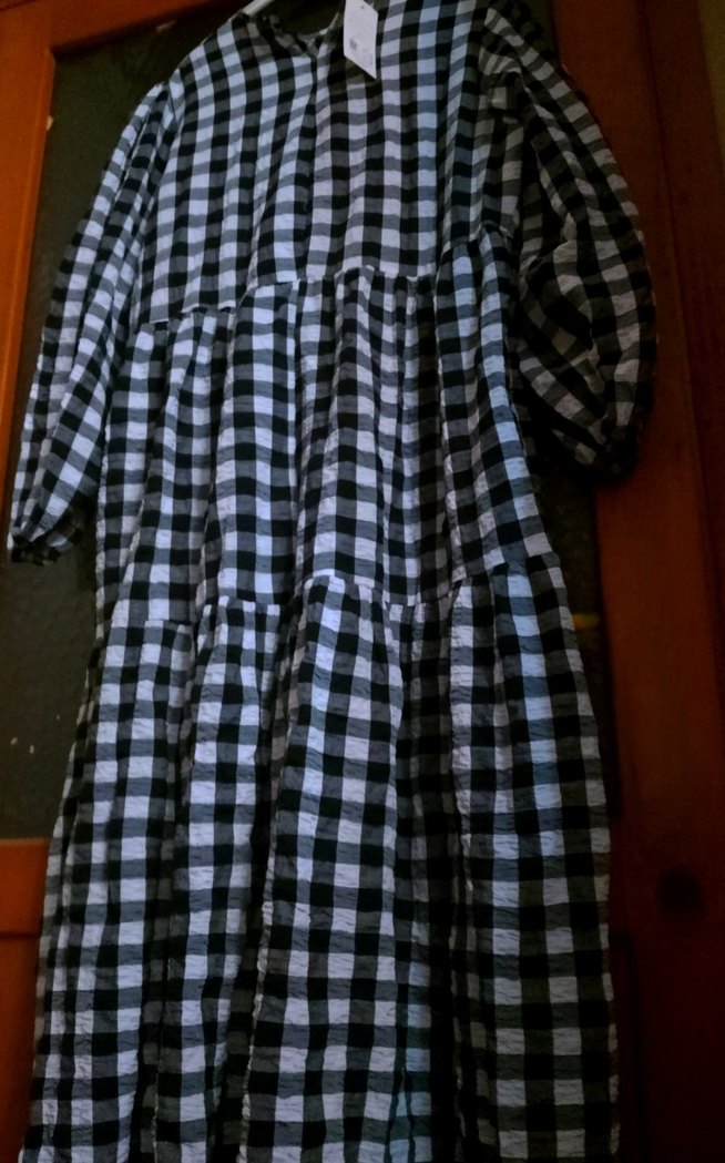 Düğmeli Siyah Beyaz Ekoseli Uzun Elbise - Görsel 2