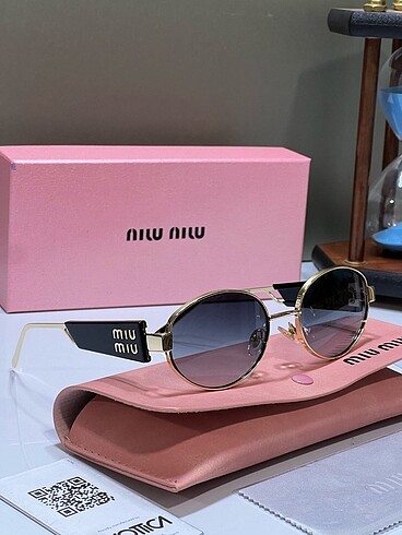 Beden çeşitli Renk Miu Miu Sunglasses