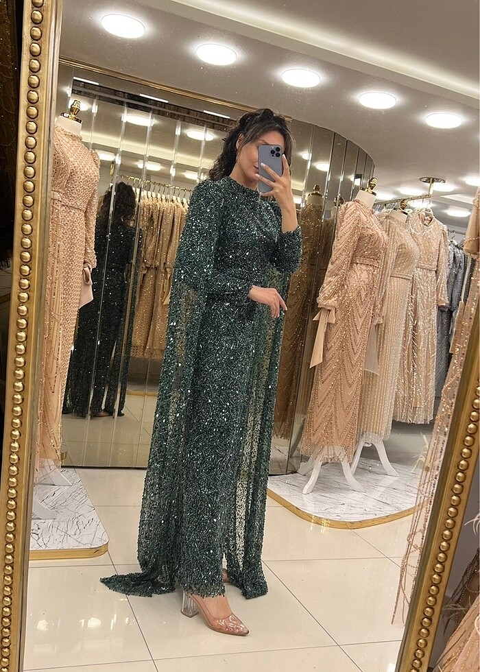 ZÜMRÜT YEŞİL RENKLİ ,TAŞ PELERİNLİ,FUL TAŞ DETAYLI ABİYEMİZ - Görsel 2