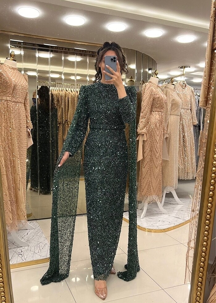 ZÜMRÜT YEŞİL RENKLİ ,TAŞ PELERİNLİ,FUL TAŞ DETAYLI ABİYEMİZ - Görsel 5