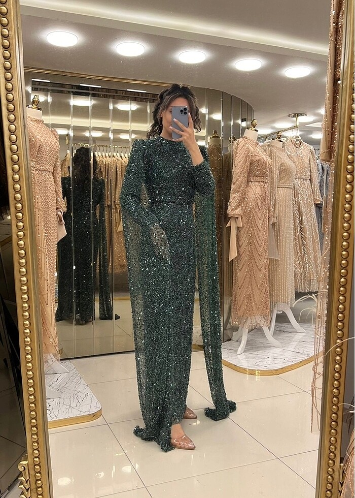 ZÜMRÜT YEŞİL RENKLİ ,TAŞ PELERİNLİ,FUL TAŞ DETAYLI ABİYEMİZ - Görsel 4