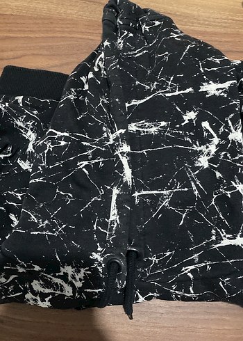 LC Waikiki M Beden Siyah Kapüşonlu Sweatshirt