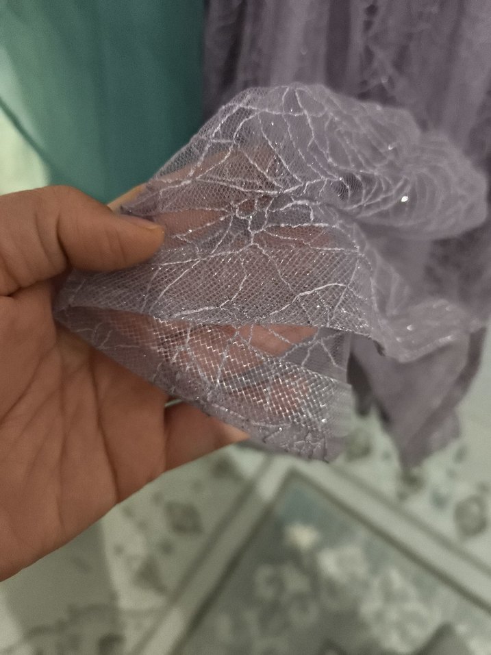 Uzun Kollu Dantel Detaylı Mor Abiye Elbise - Görsel 3