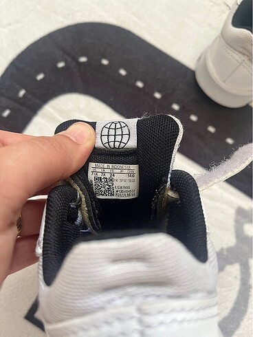 24 Beden beyaz Renk Adidas çocuk ayakkabı