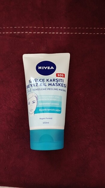 Nivea 3'ü 1 arada sivilce karşıtı beyaz kil maskesi